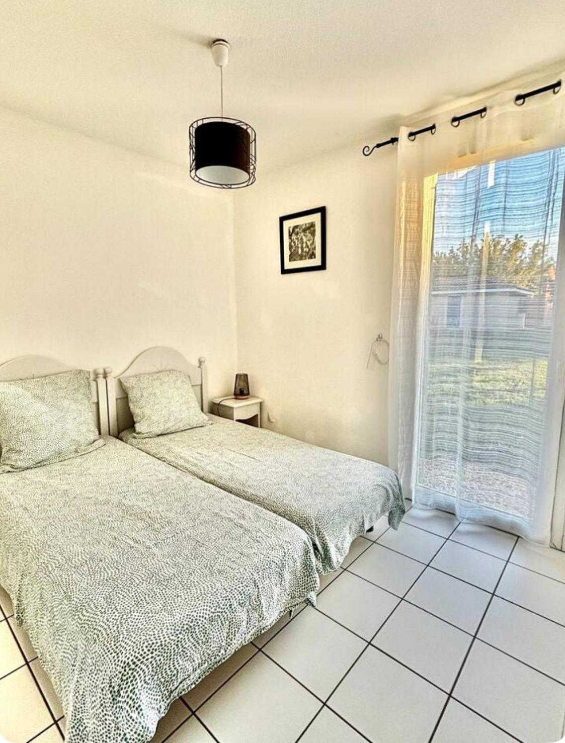 Apartment Tia - 2 - Piscine - Bord De *